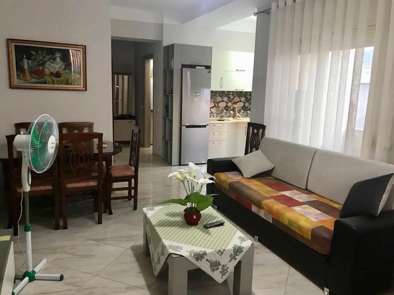 Queen Isabella Premium Hotel Vlore Room photo